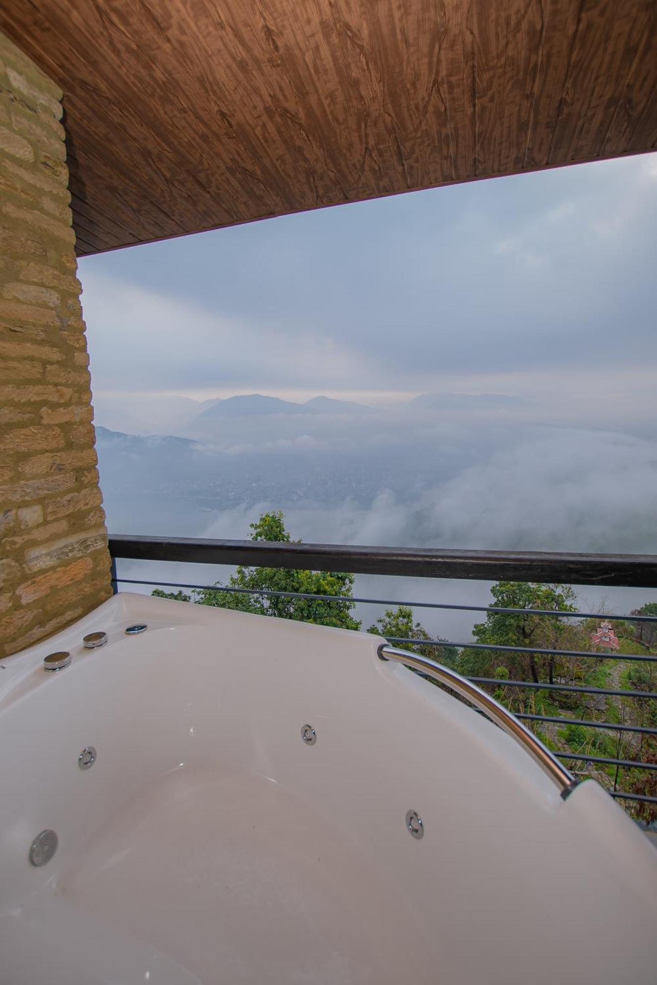 Raniban Retreat Hotel Pokhara Luaran gambar